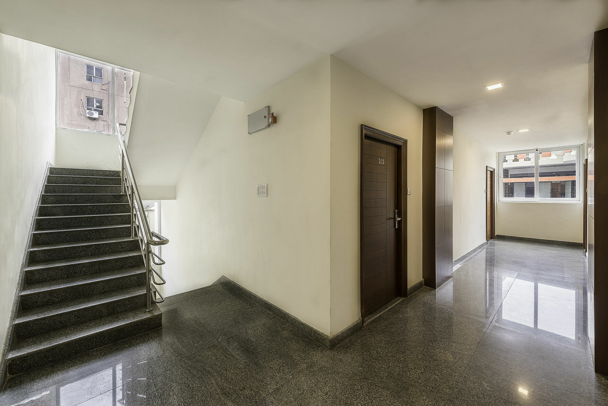 Treebo Trend Hotel Jp Plaza Nampally 하이데라바드 외부 사진